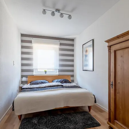 Bonnie Und Kleid Apartment *